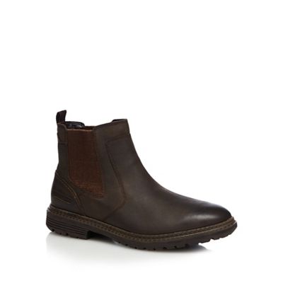 Dark brown Chelsea boots